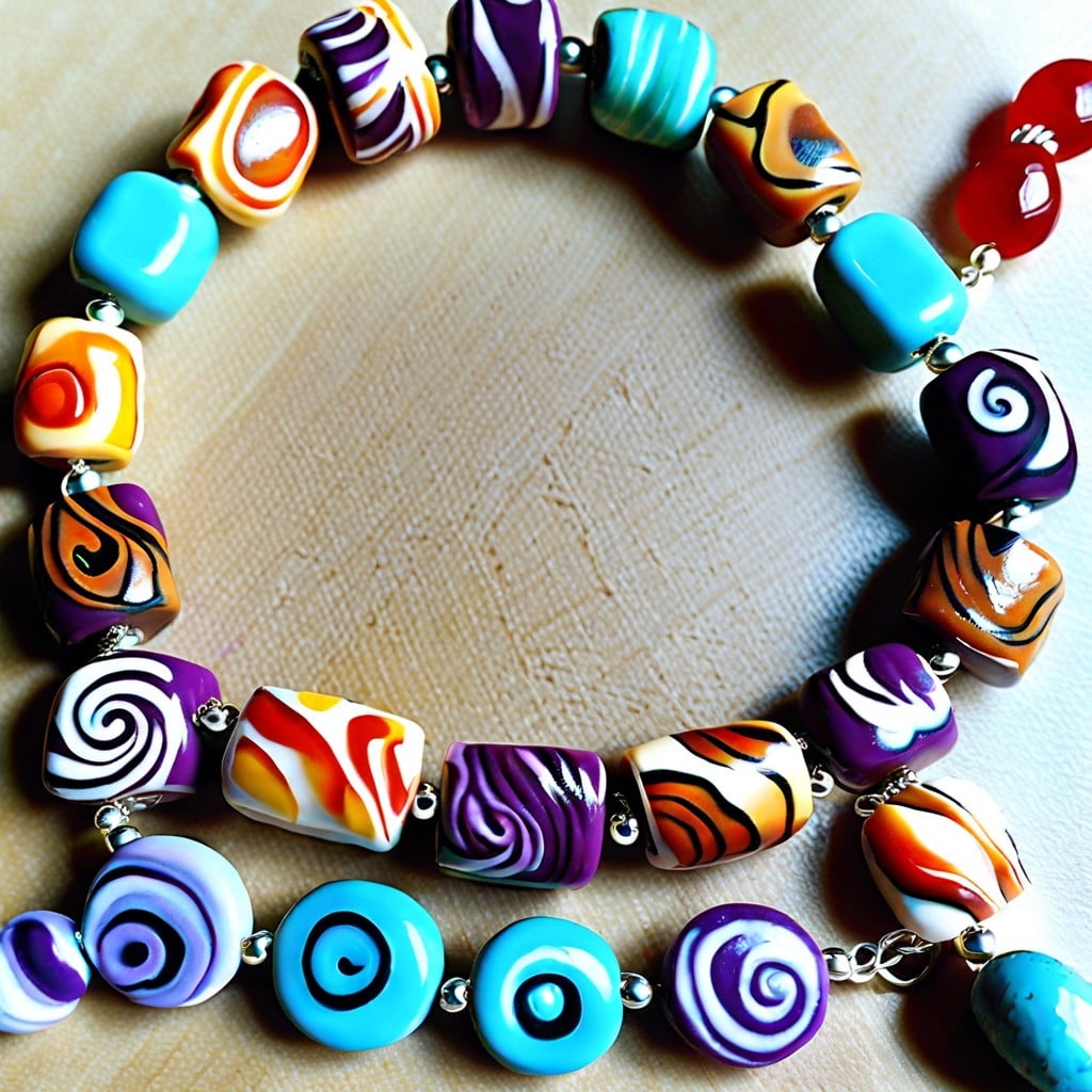 diy-swirl-pattern-clay-bead-bracelets.jpg
